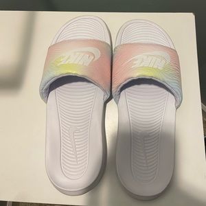Pastel Nike slides Womens 9